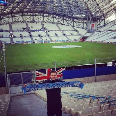 Nordiste dans le sang, marseillais dans le coeur. L'olympique de Marseille avant tout. Ma fierté c'est d'avoir choisis le meilleur club de France. #TeamOM