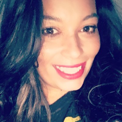 prettyeyesjenn's profile picture. 