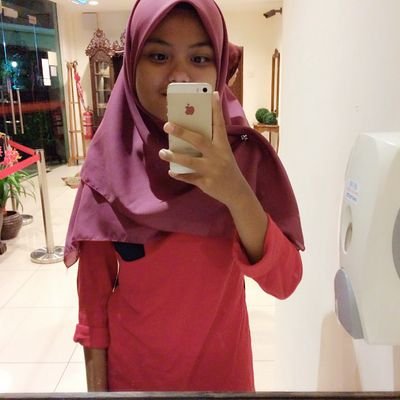 farahnatasha286's profile picture. ig: farahh_natasha 🌹