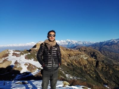 मन ले सोचेको र आँखा ले जे-जति देख्छ त्यस्को केहि भाग हासिल गर्ने आशा गर्छु र आशा गरेको मध्य जे-जति पाउछु त्यसैमा सन्तुष्ट हुन्छु ।