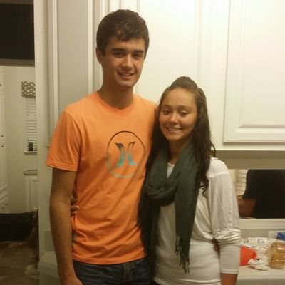 Sharbarechupp's profile picture. smile and look who's world you can brighten next👌😉