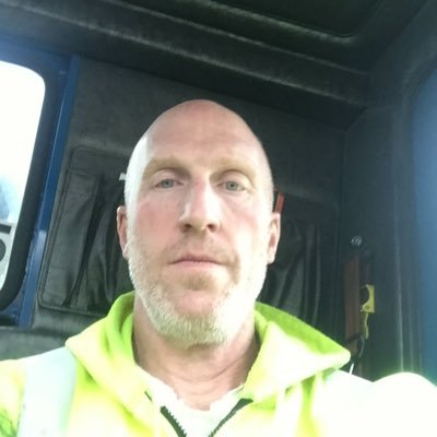 markhamel2mr's profile picture. 