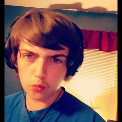 18 years old
Class of Brooke Point High School 2016
Youtube Tempesto8316 (Taken since August 3rd 2016 (8/3/16))