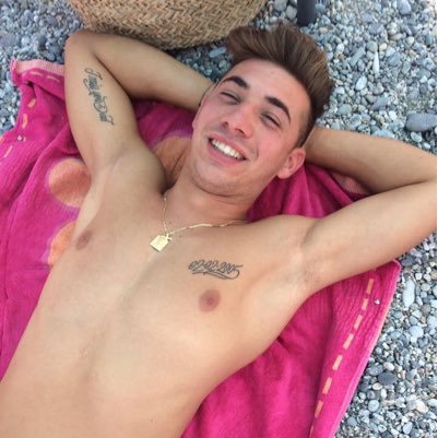 RoccoMacri1992's profile picture. 