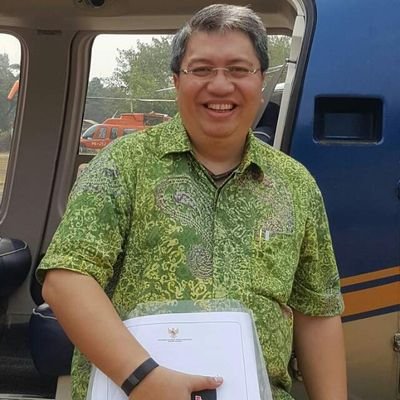 RoyNMandey's profile picture. Ketua Umum APRINDO (Assosiasi Pengusaha Retail Indonesia)-Chairman Indonesia Retailer Association-Member of FAPRA
Email : roy.mandey@aprindo.org
