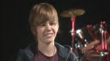 I'm 16 yrs old i love cheer, justin bieber is the best. well follow me (;
