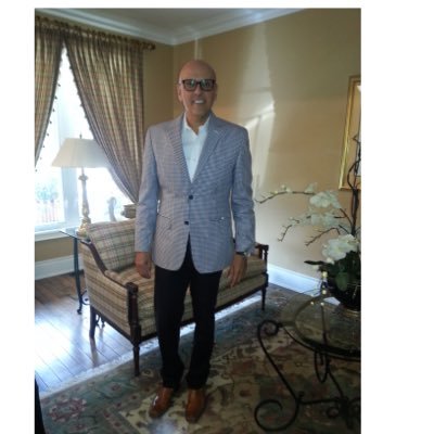 Real Estate Broker with over 30 years experience. Contact me @ amendolasells@gmail.com.