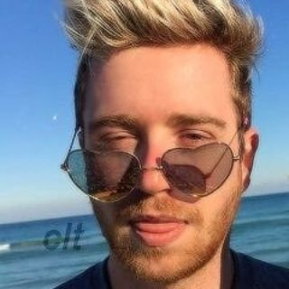 alificarv's profile picture. sou evangélico nao vou me submeter a isso