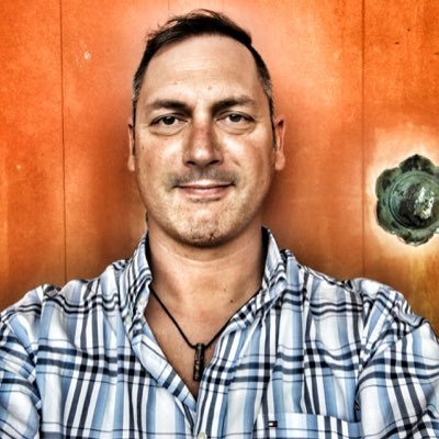 #leader, #author, #engineer, #photographer, #AI, #CEO