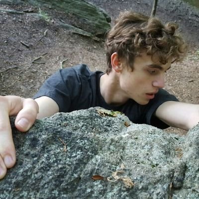 Climber/Powerlifter
Chinese-English Translator
Software Developer
I also play Melee