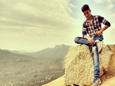 4220cd7dfbdc462's profile picture. 