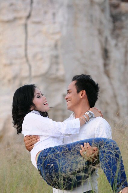 e_levie's profile picture. Kelahiran 10 April 1992 | mahasiswi kebidanan 2010 | just mention , follback :)