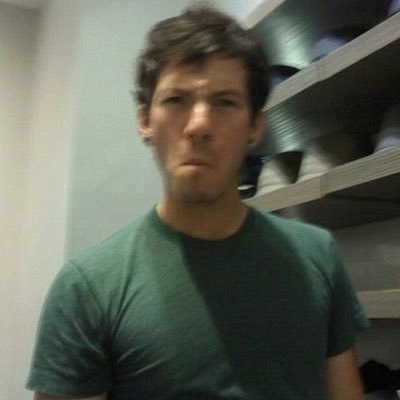 phantrashes's profile picture. + do u like messi?