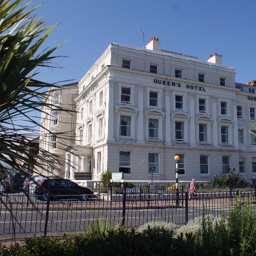 Hotel set on Llandudno bay; #Dance holidays. Sea views and quality customer service & a warm welcome awaits you at The Queen's Hotel. 01492 877218