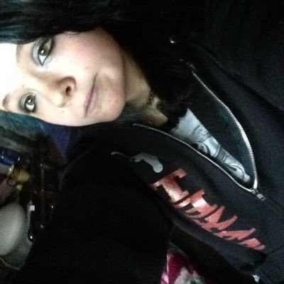 Hi peeps I'm just an emo hippie with a lot on her mind 24/7 chill out take a breath and keep living