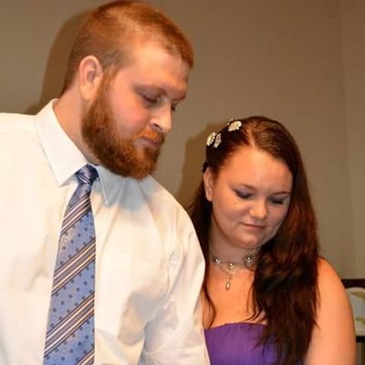 CrystalRush84's profile picture. I'm a married mom of 3. Im a Fruit Expert by day....Mascara Slinger by night!