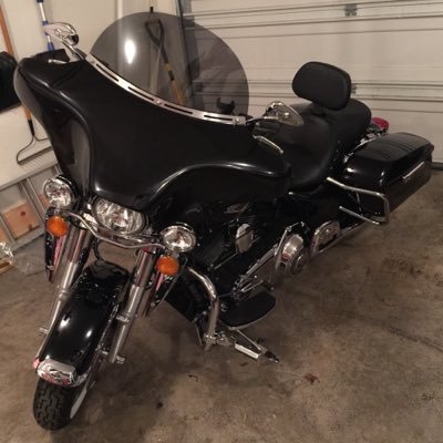 PROUD AMERICAN AND SUPPORTER OF PRESIDENT TRUMP. MEMBER OF BIKERS FOR TRUMP. I SUPPORT THE 2ND AMENDMENT! Harley Davidson, and Glock handguns. SUPPORT VETERANS!