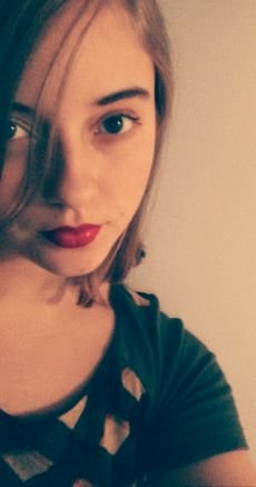 l_j_hyde02's profile picture. I am not throwing away my shot 🎭