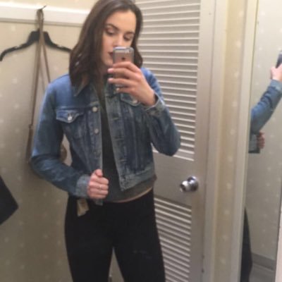 LemonTiana's profile picture. 