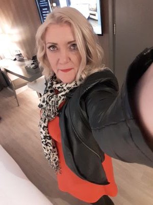 Self employed colour technician for alfa parf . Our salon is free from parabans . All natural products that contain NO SULPHATE. No risk of colour fade.