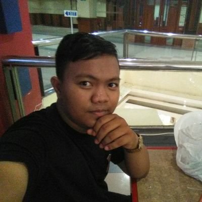 zaenal_panggung's profile picture. huh gerah