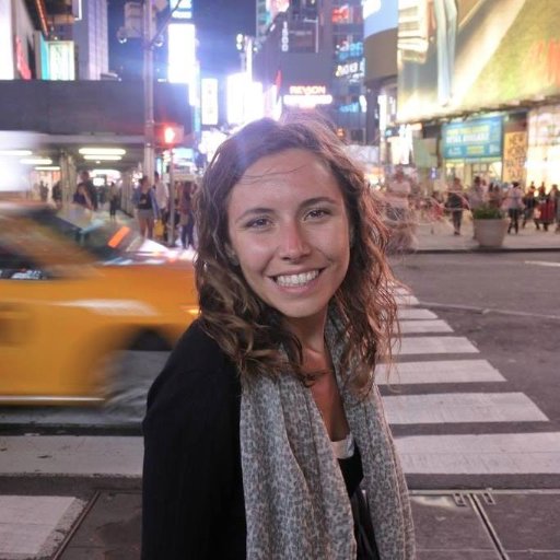 anakas86's profile picture. Marketing digital. Guionista en teoría. Granadina en Madrid.