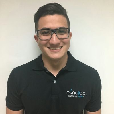 Ingeniero de Sistemas, me encantan los animes y mangas, leer libros, y AMO EL FUTBOL, Hincha de mi selección COLOMBIA!