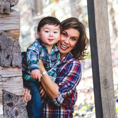 LezleePeters's profile picture. 