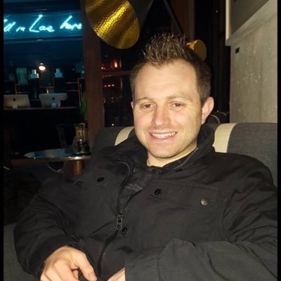 Journalism Lecturer @LeedsBeckett. Formerly @covcampus & @leedstrinity. Author. Fan of Huddersfield Town and sitting with a beer in a pub. Views my own.