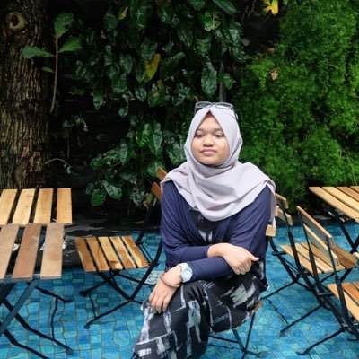 arfinarizki's profile picture. Honey, life is just a classroom.