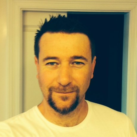 Google Shopping evangelist, adopted New Yorker, closet geek and gastronomic roadie.