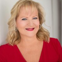 Kristina Bouweiri (@restonlimo) 's Twitter Profile