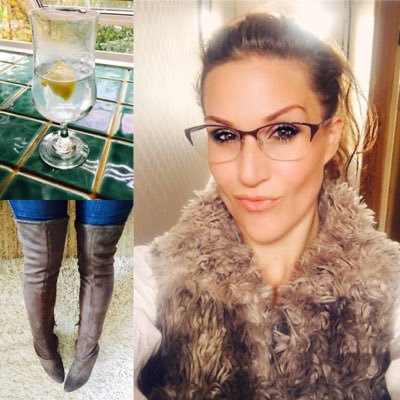 beckasbeautique's profile picture. Ruby & Clover fashion for the fabulous! Insta 💜rebecka_jae 🎀& 🎀ruby_and_clover.. https://t.co/SznUaSbEGi