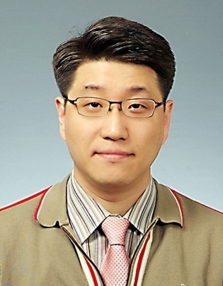 대한민국 방송통신 해외진출의 기수
스마트앱개발자의 친구,
정보보호업체들의 지원자,
IT해외진출의 기수~
한국인터넷진흥원의 멤버