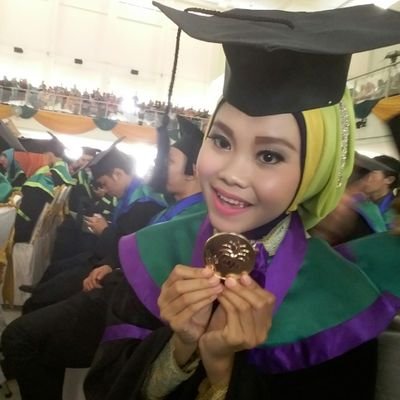 Sofyhasanatunni's profile picture. Belajar di Psikologi UIN SGD Bandung, Keep Smiling and Always be Happy..  ^_^