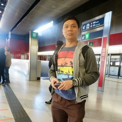 alexsal2013's profile picture. Like to hash over topics about the stock market, badminton, photography and the meaning of life(jk)...