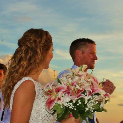 LCWellbrock's profile picture. 🐾🦄🦎📚4th Grade ELA Teacher ✏️👩🏼‍🏫📓⚽️