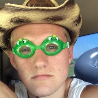 LittleMexico419's profile picture. Shit 419 says