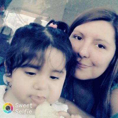 Madre de 3 hijos, emprendedora, siempre buscando alternativas para salir adelante, poseo 2 enfermedades cronicas, colitis ulcerosa, estudio Trabajo Social