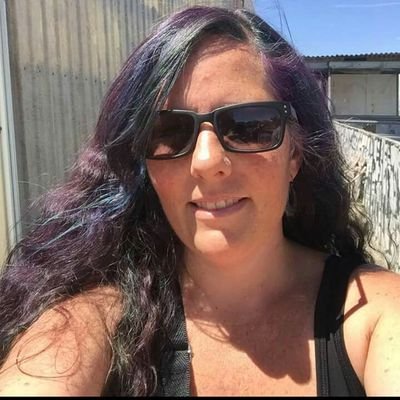 momather's profile picture. 