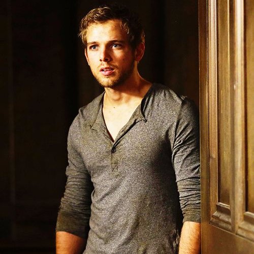 UncouthSidekick's profile picture. Taco Enthusiast and Part Time World Saver. [ #OUATRP, #DisneyRP, SV/AU/OC Friendly] #Dougie