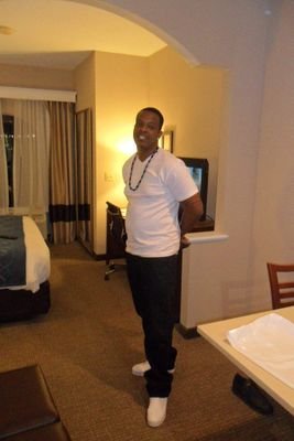 TheShit35's profile picture. Family first💪😎✊