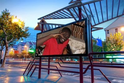 BahSuizaland's profile picture. 