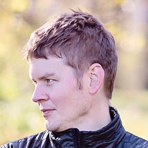 music photographer / web developer who loves the rock show.