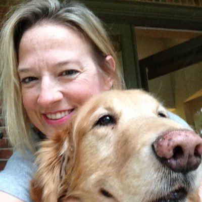 amyrwriting's profile picture. 