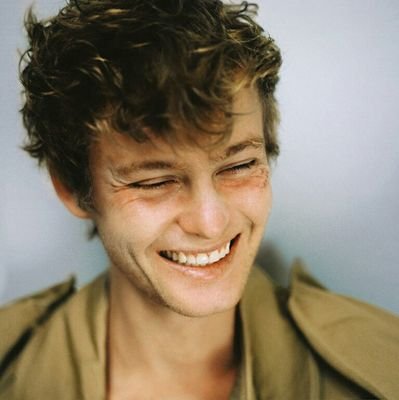 camille_rpgAli's profile picture. Y comme amour.