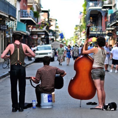 NOTLUbkk's profile picture. ...look up!