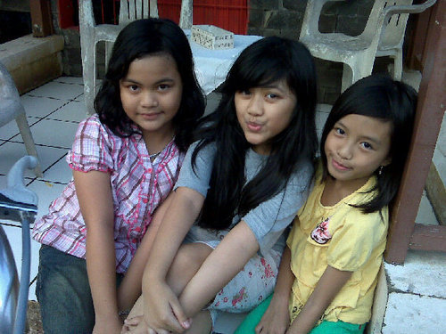 febryputri30's profile picture. 