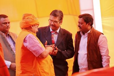 An engineer turn entrepreneur belive in social engineering