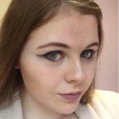 Hello my peoples! My name is Ellie and this is my Twitter account! My boyfriend is @Elete_warrior and I love him!!!